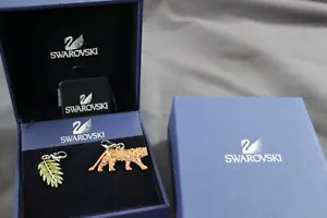 Juego de dijes Swarovski tigre y hoja con caja nuevo con etiquetas 1029735 retirado - Imagen 1 de 2