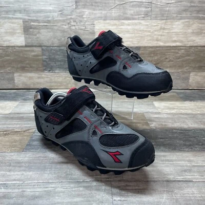 Diadora 骑行鞋 男女通用 美国 6.5 EU 39 黑色 灰色 Jalapeno 山地自行车 — 第 1/4 张图片