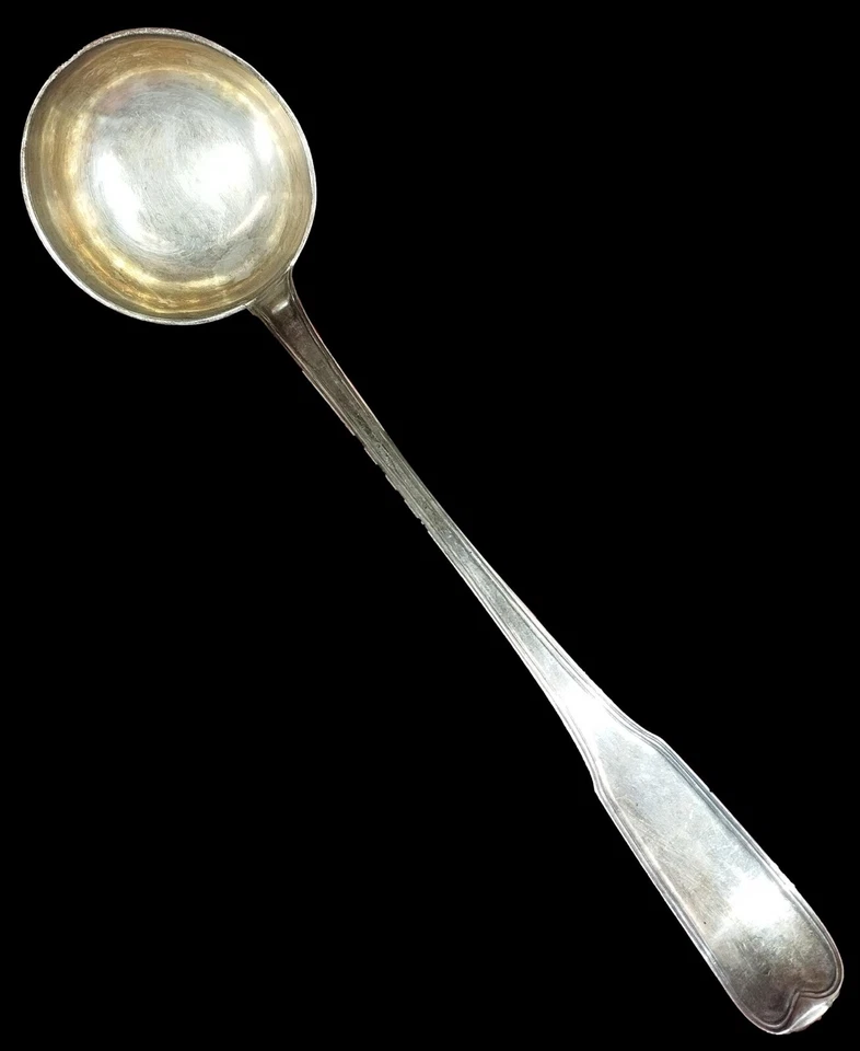 CUCHARÓN SOPA GRANDE. PLATA CINCELADA. CON GOLPES. EUROPA(?) SIGLO XVIII Foto 1 de 1