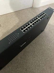 TP-Link 24-Port 10/100Mbps Switch TL-SF1024 UNTESTED POWERS ON - Picture 1 of 7