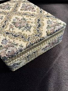 "Caja de baratijas de joyería tapiz de colección espejado rojo terciopelo forrado tela floral 9""x6""" - Imagen 1 de 20