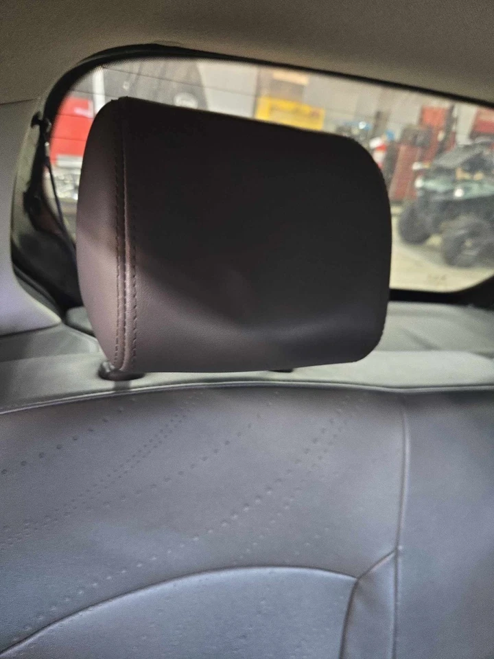 Reposacabezas derecho CHEVY SPARK 13 14 15 16 Foto 1 de 1