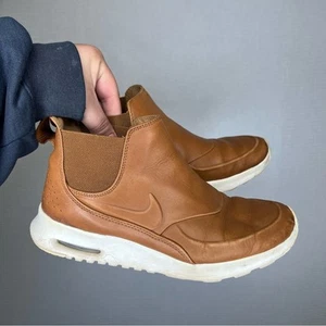 Nike | Sneakers ibride Air Max Thea Mid Chelsea da donna 9 marrone e bianco - Foto 1 di 6