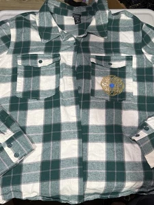 Camisa para mujer Her Universe Disney Pixar Brave Merida & DunBroch Brothers XL - Imagen 1 de 7