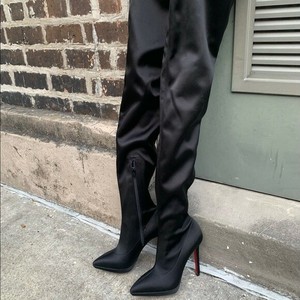 Las mejores ofertas en Christian Louboutin Botas altas hasta el muslo para  mujeres | eBay