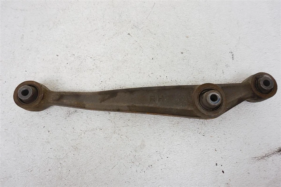 Honda Civic 1993-1997 Del Sol Rear Right Lower Control Arm 52350-Sh3-A12 - Image 1 of 1