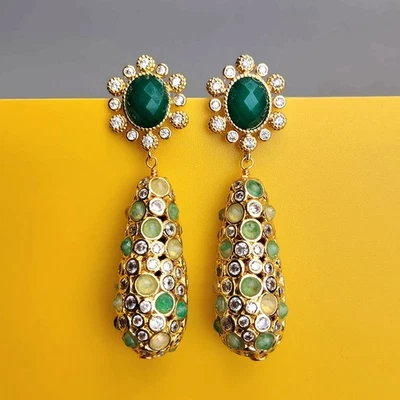 Pendientes colgantes de jade verde lágrima recortada de cuarzo fluorita verde diseñador Foto 1 de 4