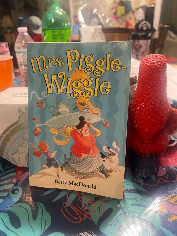Mrs. Piggle-Wiggle - Paperback By Betty MacDonald - VERY GOOD - Image 1 of 1