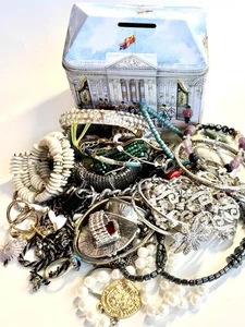 Lote de tarros de lata de joyería paquete banco de dinero lata de té de colección hasta ahora firmado sin firmar - Imagen 1 de 11