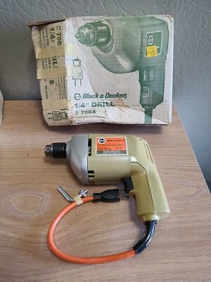 Vintage BLACK & DECKER 1/4" Electric Drill Driver 7004 #2 NEW - Image 1 of 4