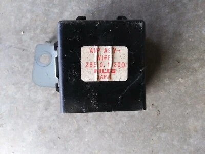 CONJUNTO AMPLIFICADOR LIMPIAPARABRISAS NISSAN Y NISSAN 200SX 1997 28510-13200 Foto 1 de 4