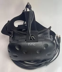 HTC Vive VR Virtual Reality Game System Headset Device - Picture 1 of 8