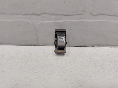 Interruptor de bloqueo de puerta del pasajero delantero Subaru Forester 2009-2013 OEM derecho Foto 1 de 4