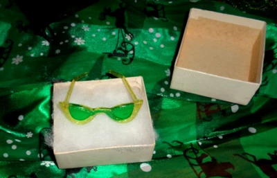 RARO 20" MUÑECA CISSY GAFAS DE SOL AÑOS 50 - ¡EXCELENTE! Foto 1 de 3