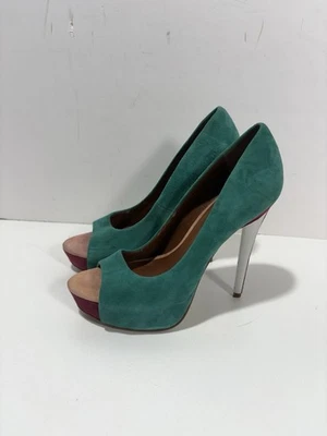 BOUTIQUE 9 CLAUDIUS Green Suede Nubuck Designer Platform Pumps 6.5 M $150 - Image 1 of 4