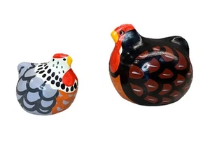 2 handgefertigte Happy Hens Hühner Figuren dunkel & silber Dorking Neuseeland - Bild 1 von 6