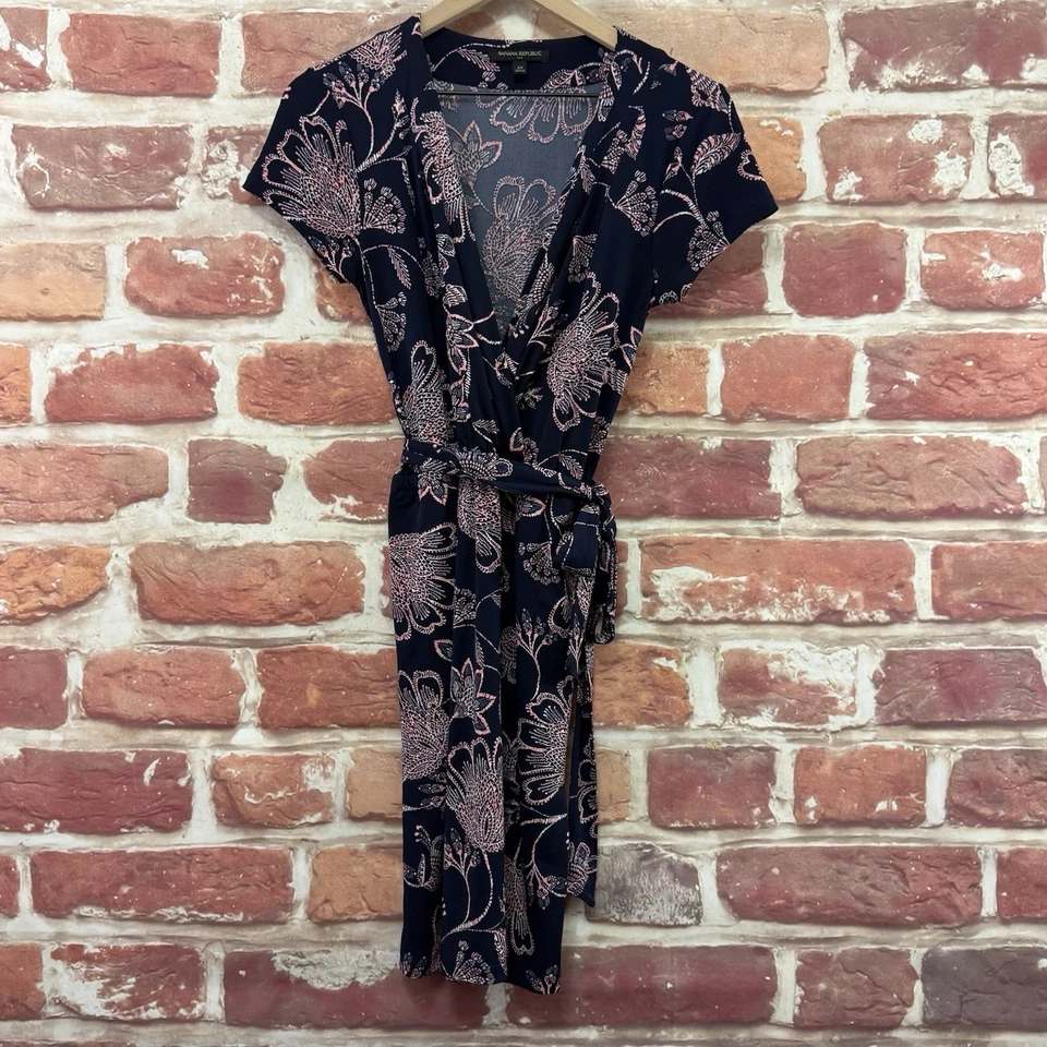 Vestido Banana Republic Mujer Mediano Multicolor Floral Informal Carrera Corbata Cintura Foto 1 de 4