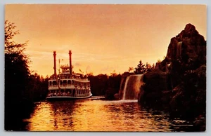 1959 C-2 Disneyland - Mark Twain at Dusk -Riverboat Unposted Postcard Anaheim CA - Picture 1 of 3