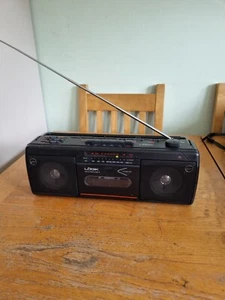 Reproductor de cinta de casete estéreo AM/FM vintage LOGIK SX5002 - Imagen 1 de 6