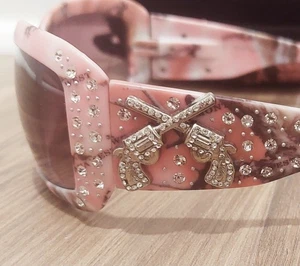 Montana West Rhinestone Sunglasses Pink Camo Crossed Pistols Western Cowgirl Cas - Picture 1 of 15
