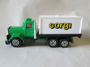 1983 Corgi E-178 Container Delivery Truck - Gt. Britain (1:64 Green) Mint - Picture 1 of 7