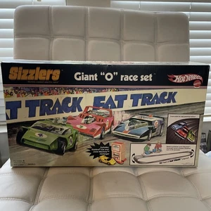 2006 Hot Wheels Sizzlers Giant "O" Race Set Brand New Sealed in Box Vintage Y2K - Picture 1 of 5