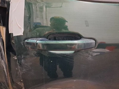 Manija de puerta trasera exterior camioneta/recogida Silverado 1500 Sku#4230884 2015 Foto 1 de 4