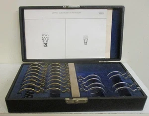 Vintage Univis Presbyopic Trial Set & Hutchinson Presbyopic Chart - Bild 1 von 1