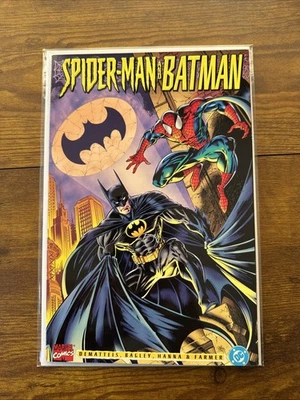 Spider-Man and Batman #1 - Embossed Cover Marvel / DC Comics 1995 - Image 1 of 4