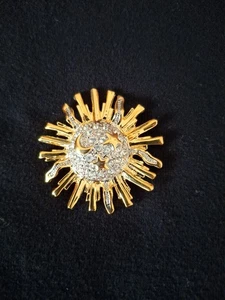 Gold Tone Vintage Sun, Moon And Stars Brooch - Picture 1 of 3