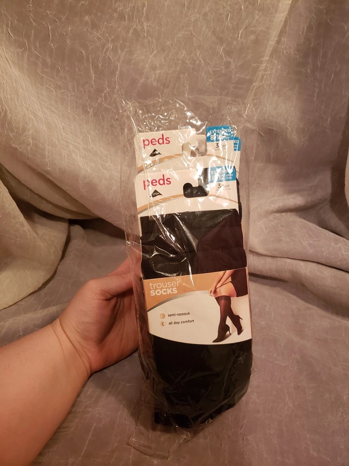 12 WOMENS SIZE 8-12 PEDS BLACK TROUSER SOCKS BLACK COLOR WITH TAGS