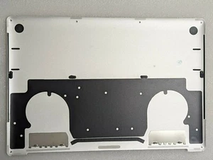 Genuine OEM MacBook Pro 15 2016 2017 A1707 Silver Bottom Case Cover 923-01457 US - Picture 1 of 3
