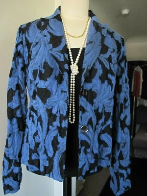 CHAQUETA ALBERTO MAKALI TALLA 4 TOTALMENTE FORRADA DOS BOTONES NEGRO Y AZUL Foto 1 de 4