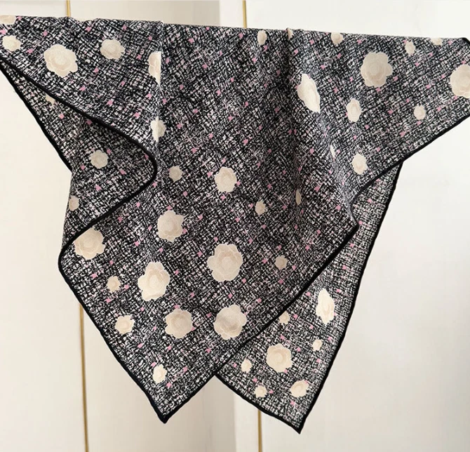 70% Cashmere 30% Silk Double Face flower Print Bandana Shawl 65X65cm Scarf new — 第 1/3 张图片
