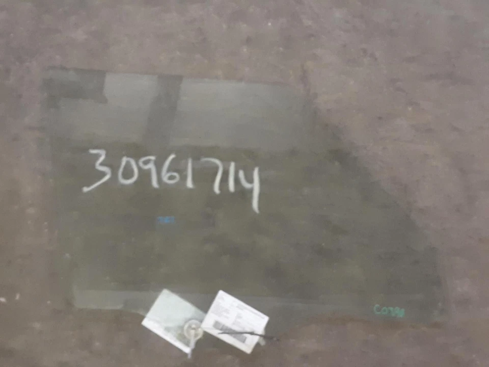 Used Front Right Door Glass Front fits: 2000 Jeep Cherokee 4 Dr Front Right Grad Foto 1 de 4