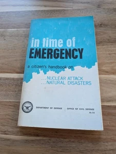 1968 Defensa civil en tiempo de emergencia manual ataque nuclear desastres B1090 - Imagen 1 de 9