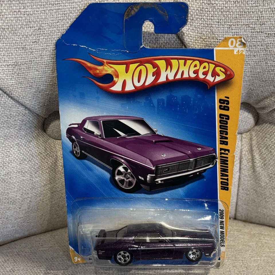Hot Wheels 2009 Muscle Mania 1967 Ford Mustang Shelby Gt-500 Purple Kmart Only