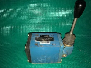 BOSCH REXROTH R900586919 4WM10J31/VÁLVULA DE CONTROL DIRECCIONAL HIDRÁULICA - Imagen 1 de 5