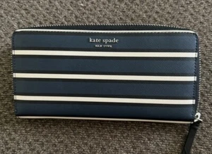 Kate Spade Damen Geldbörse gestreift marine/creme/schwarz viel Platz - Bild 1 von 3