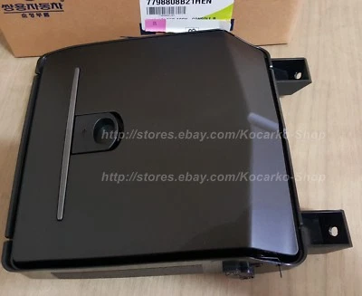 Оригинальный держатель чашки задней консоли в сборе Ssangyong Rexton W 2015+ #7798808B21HEN - Изображение 1 из 4