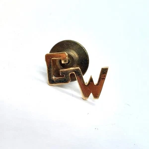 GW Initialen Buchstaben Pin goldfarben Sammlerstück Vintage Monogramm Schmuck Revers - Bild 1 von 3