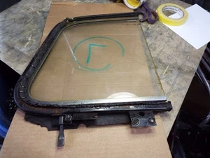 1933  CHEVROLET 2 DOOR SEDAN LH VENT WINDOW - Picture 1 of 11