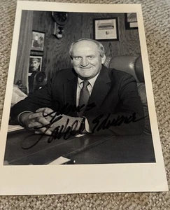 LAVELL EDWARDS SIGNED BRIGHAM YOUNG COUGARS VINTAGE B/W PHOTO RARE BEAUTY !! - Picture 1 of 3