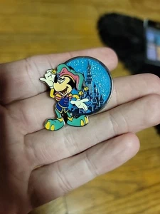 Mickey Mouse 90th Birthday Party Disney Parks Pin Exclusive 2019 Disneyland - Picture 1 of 4