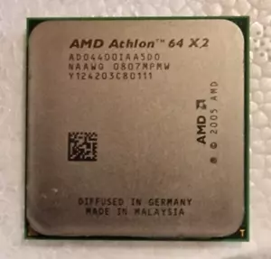 AMD Athlon 64 X2 5200+ Processor - AD05200IAA5D0  NAAWG 0807MPMW - Picture 1 of 3