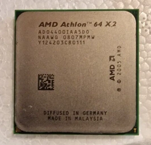 Procesador AMD Athlon 64 X2 5200+ - AD05200IAA5D0 NAAWG 0807MPMW - Imagen 1 de 3