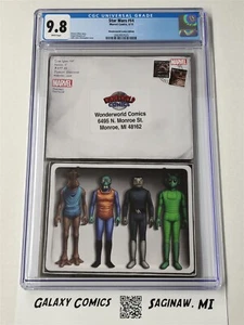 Star Wars #64 - CGC 9.8 - Variante de figura de acción exclusiva de Wonderworld - Cantina - Imagen 1 de 2