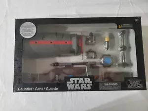 Disney Parks Star Wars The Bad Batch Light-Up Gauntlet 2022 Brand New in Box - Picture 1 of 5