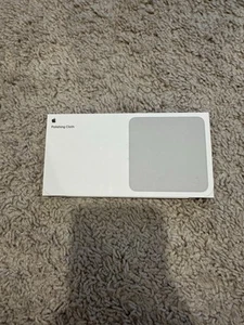Brand New Genuine OEM Apple Polishing Cloth - Photo 1/5