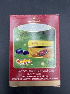 Hallmark Hot Wheels 1968 sagoma e custodia decorazione natalizia 2001 NUOVO CON SCATOLA! - Foto 1 di 2